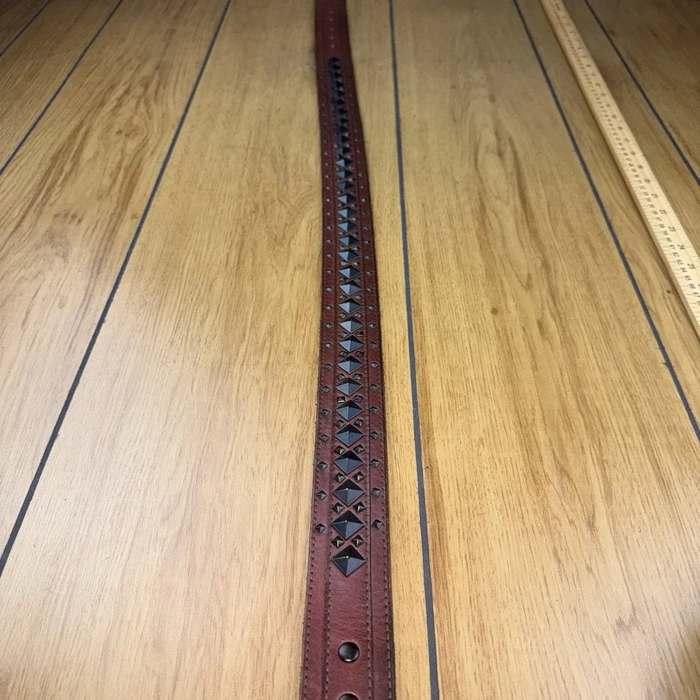 AFFLICTION - LIVE FAST‎  Vintage Square Studded Leather Belt M